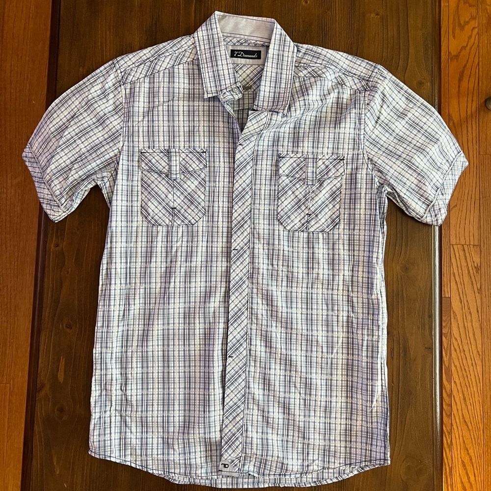 Men’s S/S 7 Diamonds Button Up. Size M